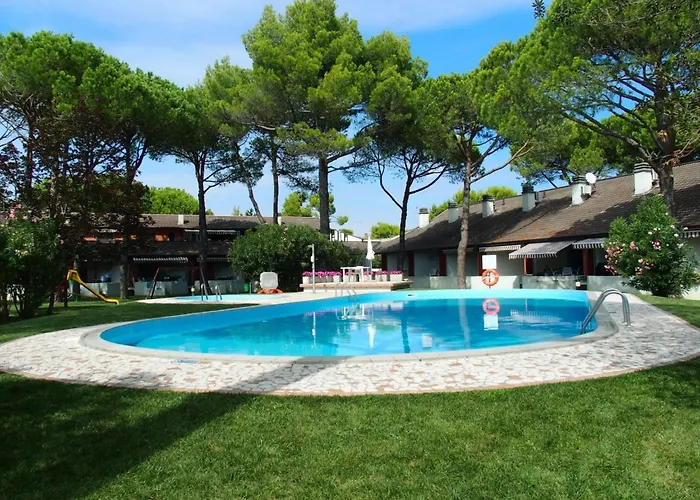 アパート Cozy With Swimming Pool Access