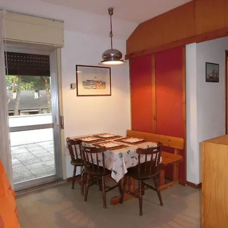 Apartment Cozy With Swimming Pool Access *